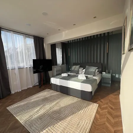 Dinora Exclusive Makarska