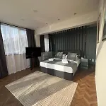 Dinora Exclusive Макарска