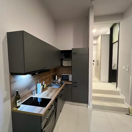 Dinora Exclusive Apartman *