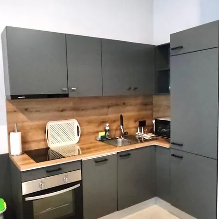 Dinora Exclusive * Makarska