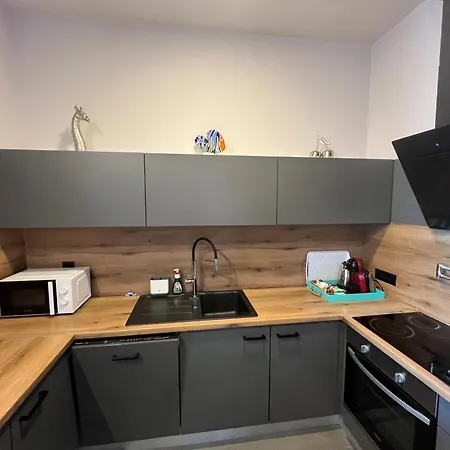 Dinora Exclusive Makarska