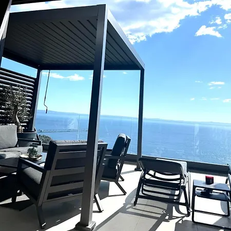 Dinora Exclusive * Makarska