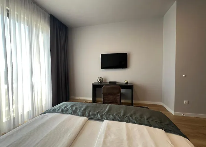 Dinora Exclusive Makarska