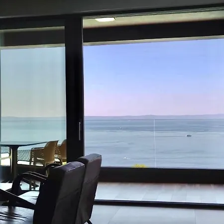 Dinora Exclusive * Makarska