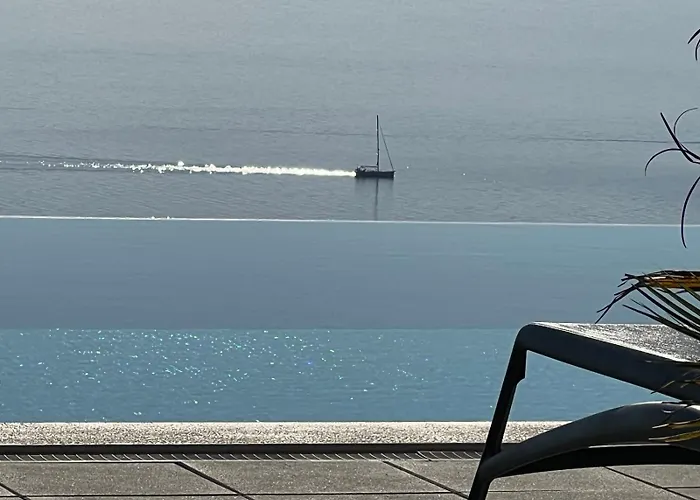 Dinora Exclusive Makarska